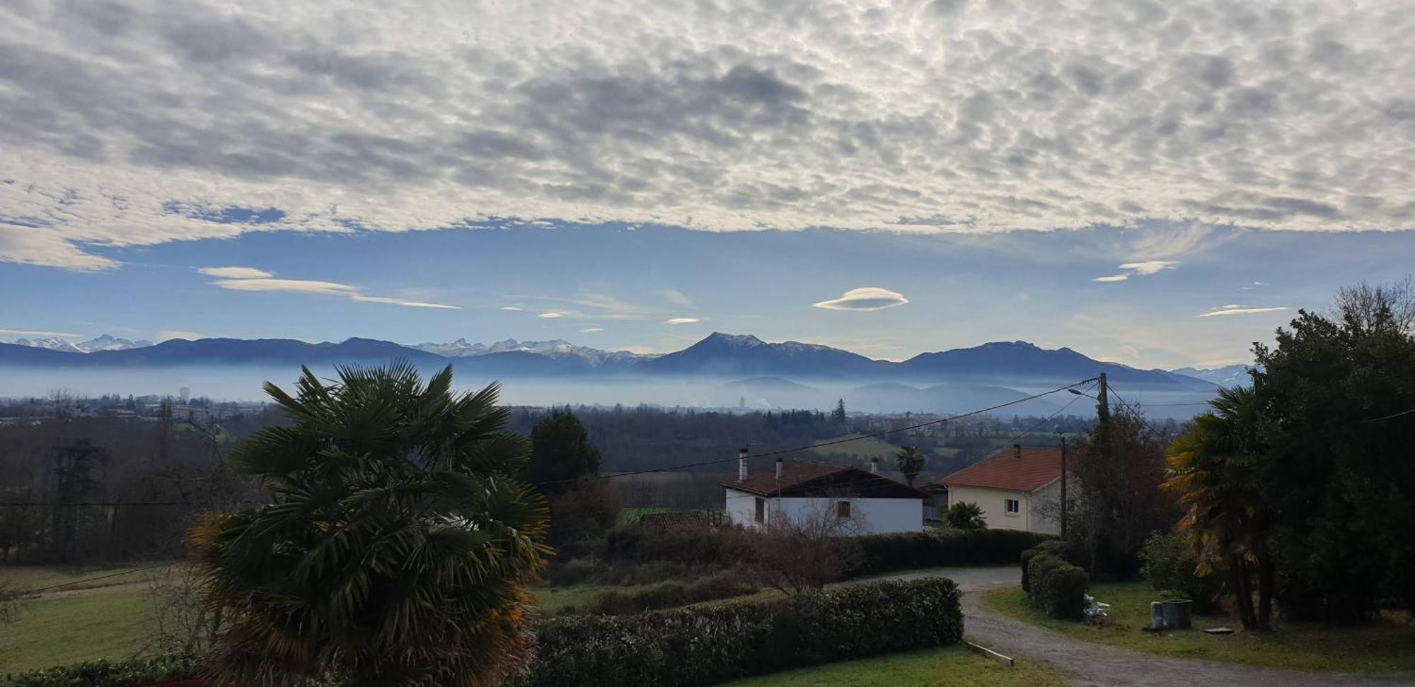 Pyrenees Vue Gite - Vues Fantastique, Parking Gratuit Sur Place & Piscine Saint Gaudens Dış mekan fotoğraf